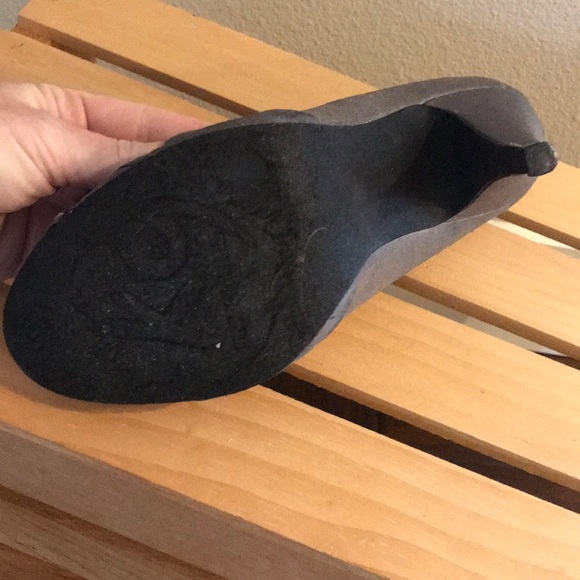 Rocket dog heel with small bow - Picture 3 of 3